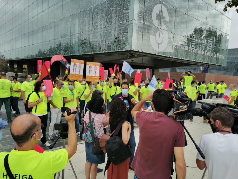 Comunicado sobre la tercera reunión entre los sindicatos de mesa sectorial del SESCAM y RRHH