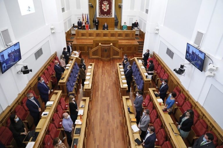 Publicados los sueldos y bienes de los diputados en las Cortes de Castilla-La Mancha
