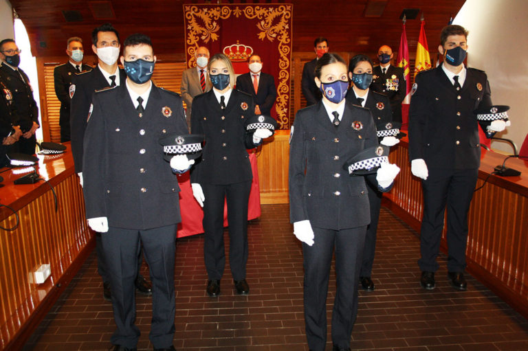 Juran sus cargos los seis nuevos agentes de la Policía Local de Puertollano