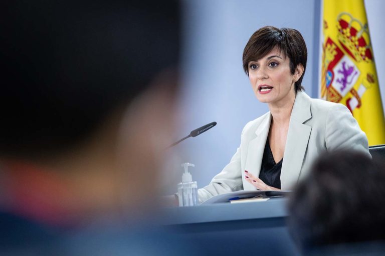 El Gobierno asegura que no hay casos de la variante ómicron en España e insiste en mascarilla y tercera dosis