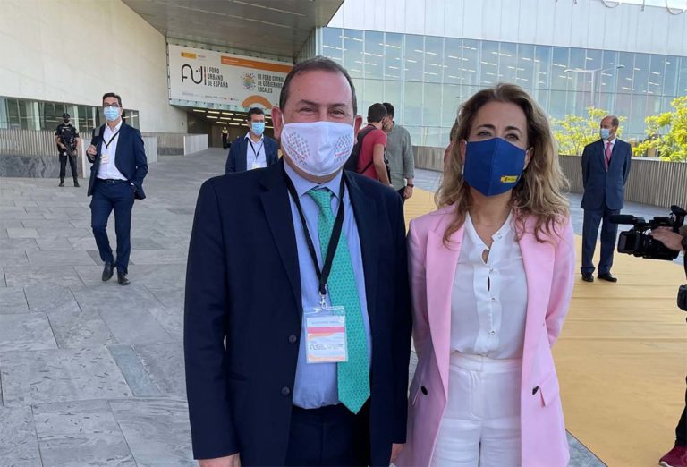 La ministra de Transportes solo transmite «tranquilidad» al alcalde de Puertollano sobre el futuro de la A-43