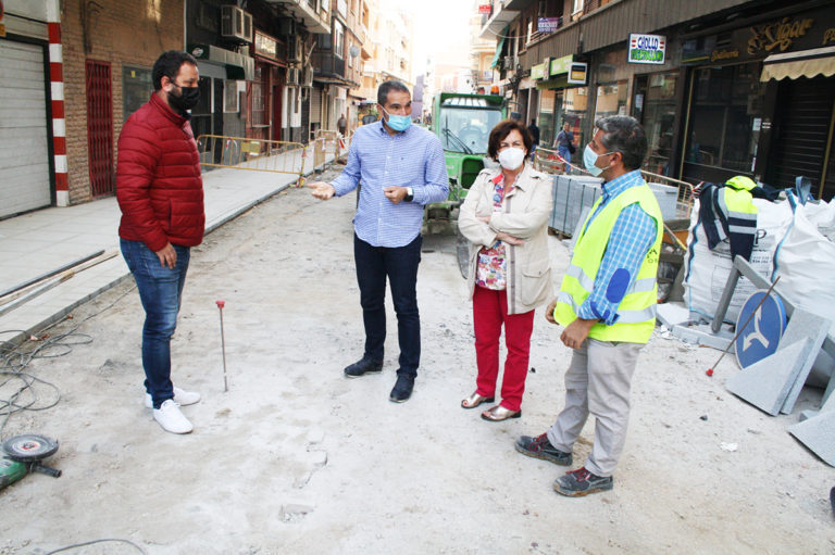 Puertollano: Avanza la peatonalización de la calle Puerto, que se abrirá antes de la campaña navideña