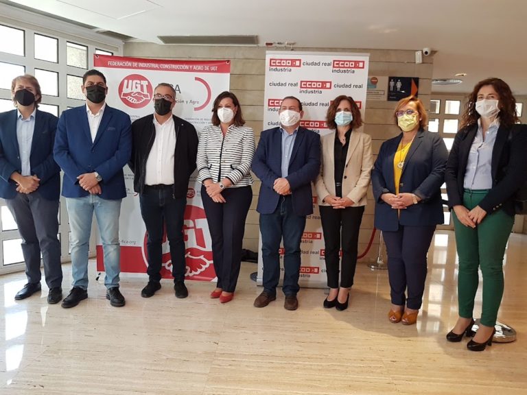 Administraciones, sindicatos y empresas de CLM apuestan por un Observatorio Industrial que guíe hacia una transición energética justa