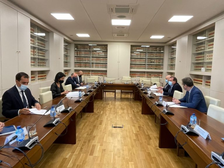 El alcalde de Puertollano defiende ante el Gobierno la construcción de la A-43