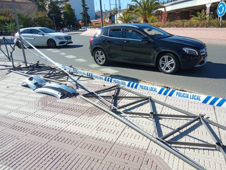 Puertollano: Enésimo accidente con daños en la rotonda de la Virgen de Gracia