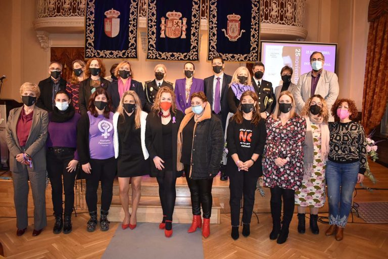 Ciudad Real reivindica unidad y responsabilidad frente a la desgarradora realidad de miles de mujeres víctimas de violencia