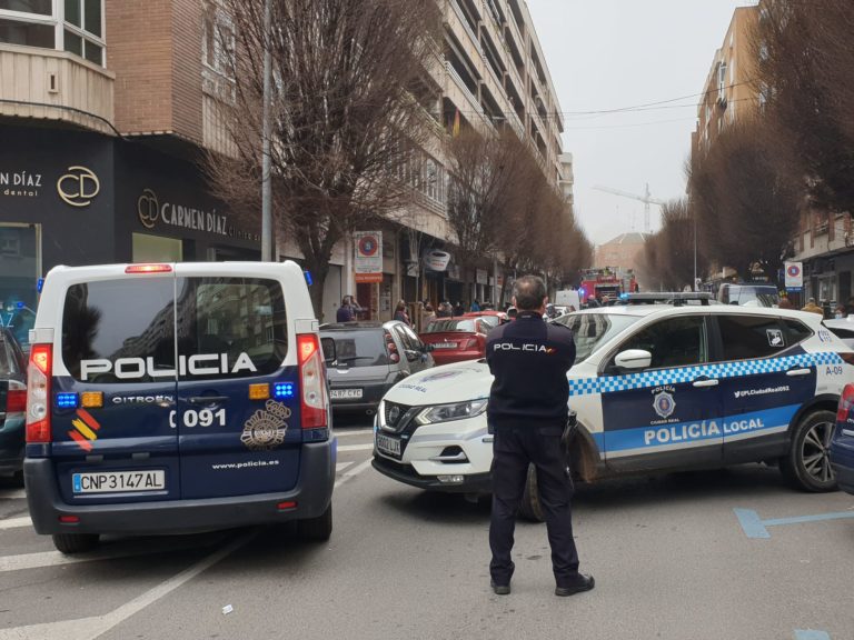 La Policía Nacional de Ciudad Real presta dos servicios de auxilio consecutivos por incendios en la capital