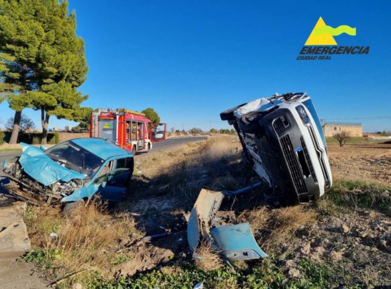 Cuatro heridos tras la colisión de dos vehículos en la N-420 a su paso por Daimiel