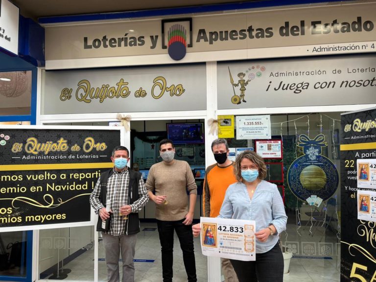 «Contentos y emocionados» en ‘El Quijote de Oro’ de Alcázar que vendió el 42.833 a escasos días del Sorteo
