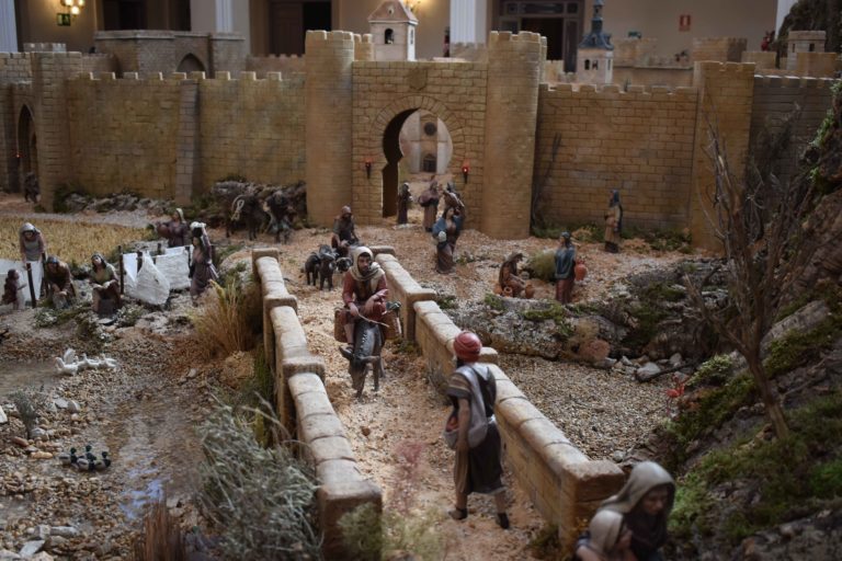 Inaugurado el inédito belén monumental “Ciudad de reyes”, el más grande realizado en Ciudad Real