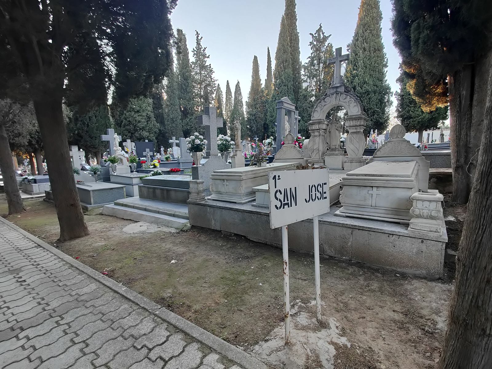 cementerio-de-puertollano-3