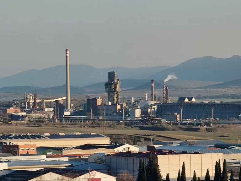 Fertiberia plantea a los sindicatos la extinción de once puestos de trabajo en su factoría de Puertollano