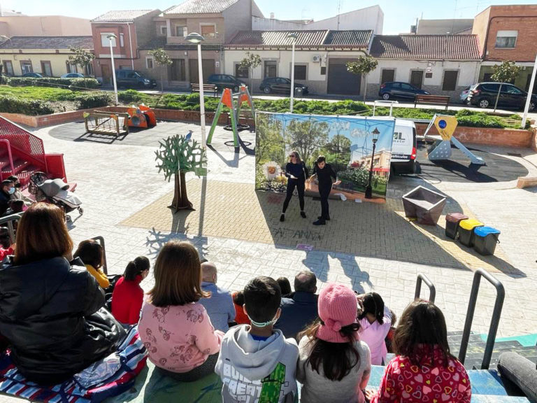 Los niños de Puertollano aprenden a reciclar con el teatro