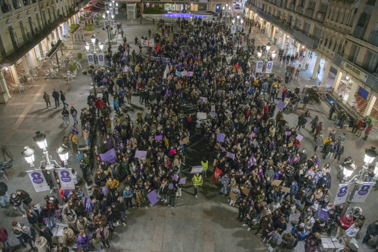 El feminismo vuelve a la calle el 8M para reclamar la igualdad de derechos entre hombres y mujeres, y dividido en torno al colectivo trans