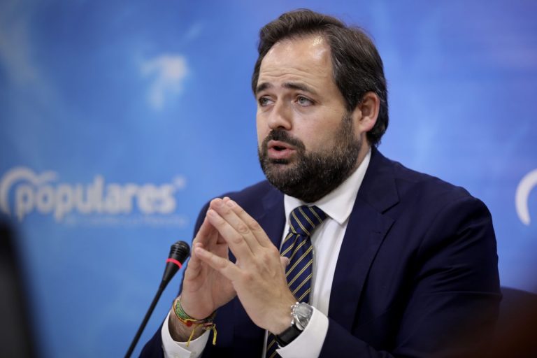 Núñez avisa a Page de que no cesará en su empeño hasta que entienda que la ‘receta’ es una bajada de impuestos