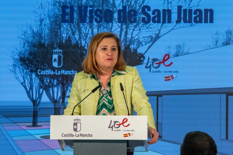 El Gobierno regional destina más de 28 millones de euros en esta legislatura para mejorar la eficiencia energética de los centros educativos