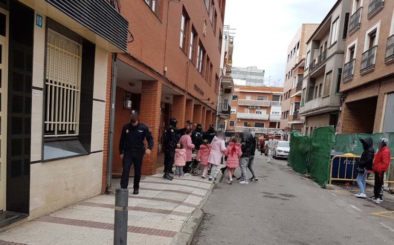 GEO y antidisturbios se despliegan en Puertollano y detienen a tres presuntos  homicidas