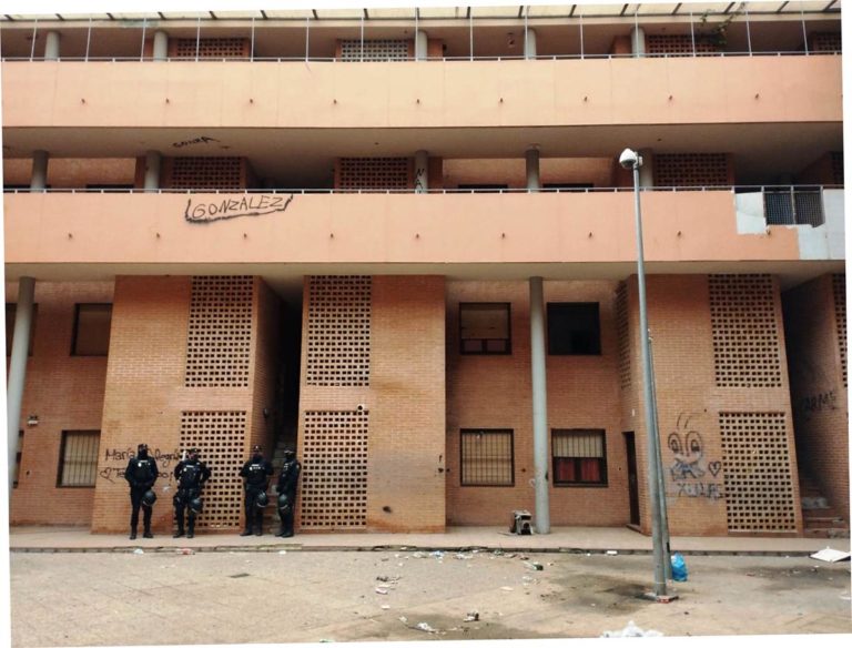 Puertollano: Nueva operación de la Junta, Ayuntamiento y fuerzas de seguridad contra la ocupación ilegal en el edificio de Joan Miró