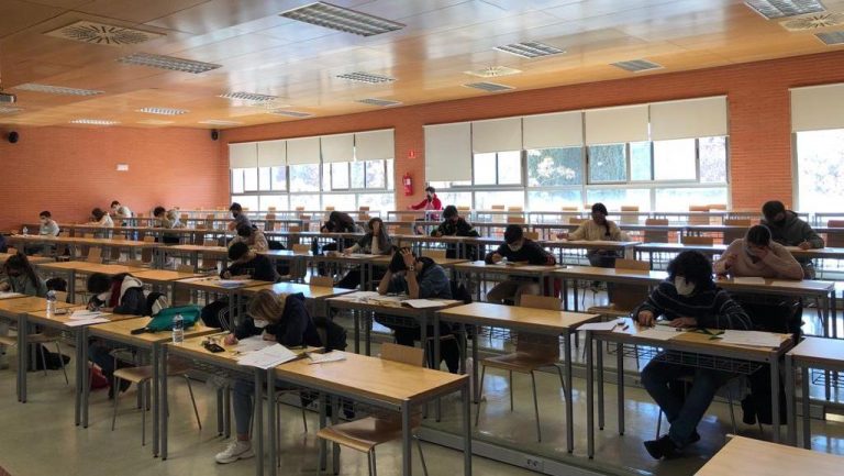 La alumna Sara Sánchez, del instituto Santa María de Alarcos de Ciudad Real, gana la fase regional de la Olimpiada Matemática