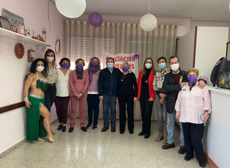 Puertollano: Adolfo Muñiz afirma en la barriada Libertad que todos los días deben ser un 8M