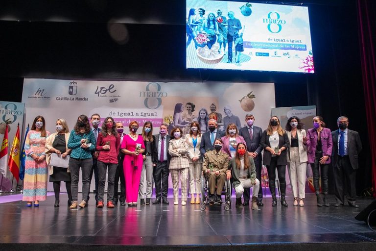 El Gobierno de Castilla-La Mancha se compromete a visibilizar los logros de las mujeres para que sean referentes a las futuras generaciones