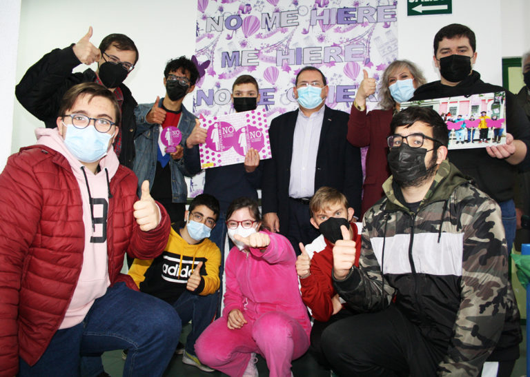 Puertollano: Reconocimiento a Aspades, Dámaso Alonso y Virgen de Gracia por ser “cómplices contra la violencia de género”