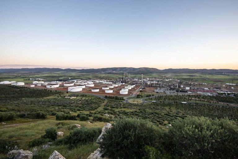 El complejo industrial de Puertollano supera sus objetivos de eficiencia energética y reducción de emisiones de CO2