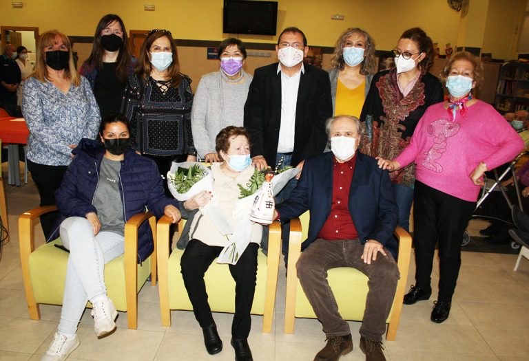 Puertollano reconoce a Sebastiana Gómez por una vida de esfuerzo y fortaleza