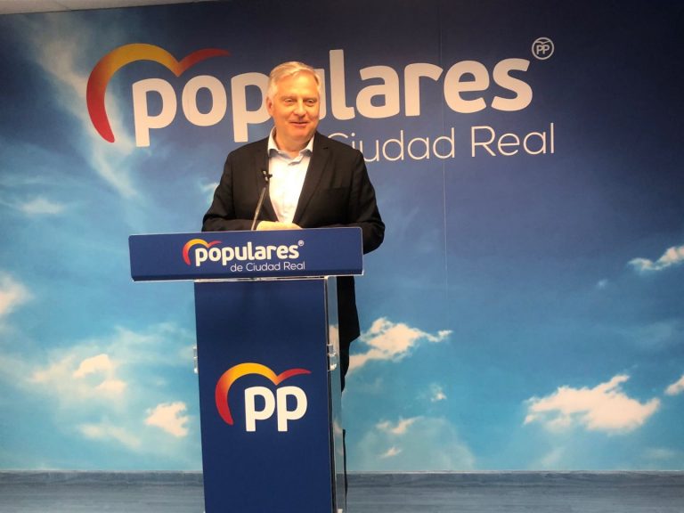Cañizares lamenta que Page y Sánchez estén «haciendo caja» a costa de subir los  impuestos
