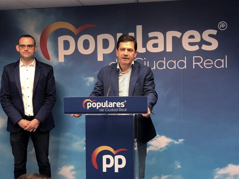 Valverde: ”Sánchez y Page prefieren engordar sus arcas antes que aliviar la  carga fiscal a los castellano-manchegos bajando impuestos que es lo  que de verdad reclaman las familias y las empresas”