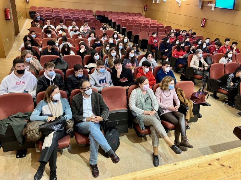 Dos centenares de estudiantes de Primaria y Secundaria idean soluciones para la sostenibilidad de sus municipios en un proyecto de la UCLM