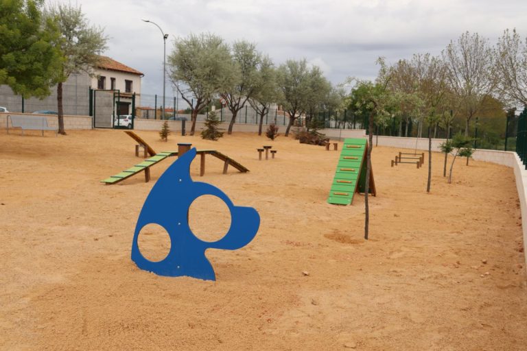 Abre sus puertas el segundo parque canino de Manzanares