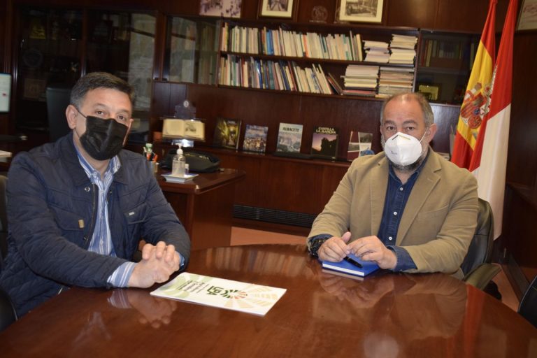 La UCLM y UPA Castilla-La Mancha trazan líneas de actuación conjuntas