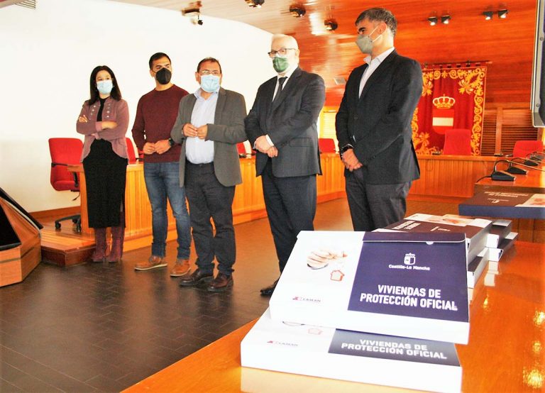 El Gobierno regional adjudica once viviendas VPO de promoción pública en Puertollano