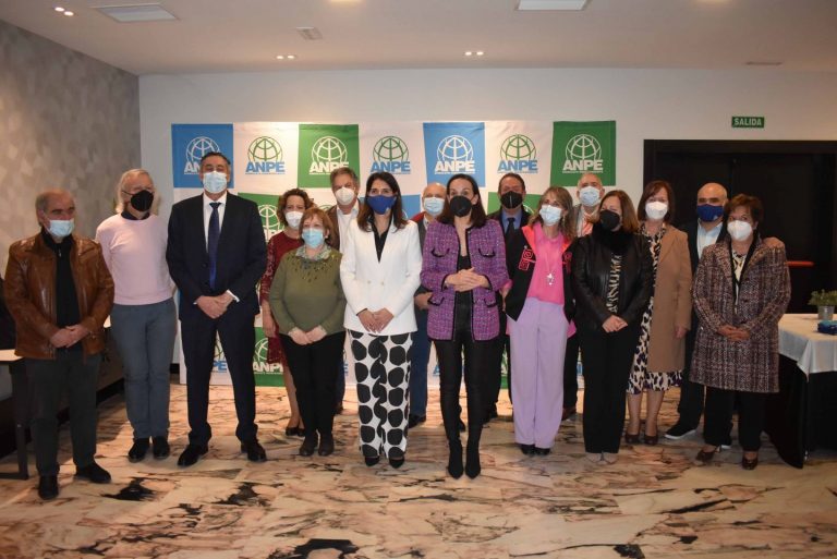 ANPE Ciudad Real recupera el homenaje a los docentes jubilados y su premio al periodismo educativo