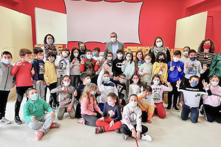 Argamasilla de Calatrava: Jesús Ruiz se somete a las preguntas de escolares del CEIP ‘Virgen del Socorro’