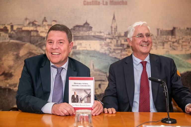 El presidente García-Page avanza la firma de un gran acuerdo con la UCLM que conlleva “inversiones, crecimiento y nuevas titulaciones”