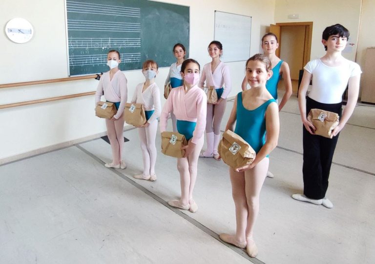 Meriendas saludables en el Conservatorio de Danza “José Granero” de Puertollano