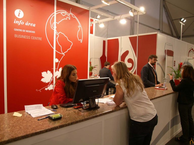 Los delegados de FENAVIN en el extranjero destacan el valor de la Feria en los mercados internacionales