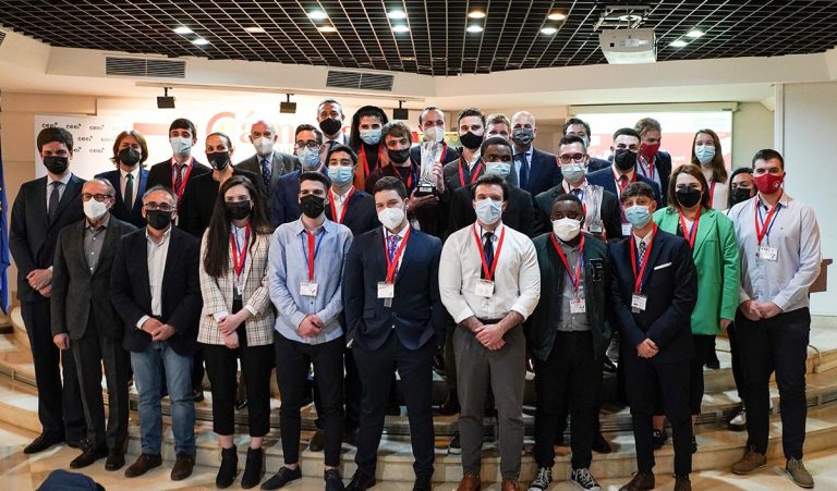 El equipo RC-Bagger, del campus de Ciudad Real, se proclama campeón de la final regional del Global Management Challenge