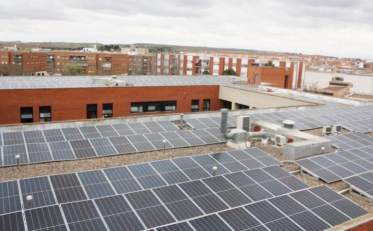 El Gobierno regional invierte 789.000 euros en modernizar  equipamientos para mejorar la eficiencia energética en el Hospital Mancha Centro