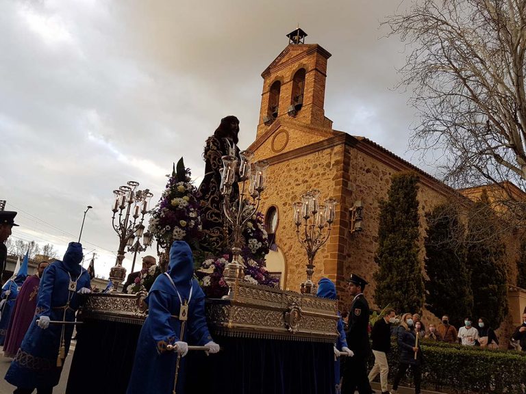 El querido Medinaceli regresa a las calles de Puertollano, honrado por primera vez por la Policía Nacional