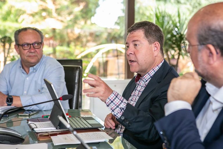 C-LM rechaza el anteproyecto de Ley de Bienestar Animal por ser «urbanita y rezumar desconfianza al medio rural»