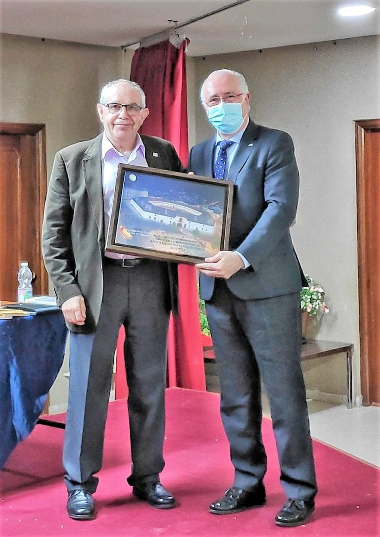 La  Asociación de Amigos de Almadén agradece al Gobierno de Castilla-La  Mancha su apoyo económico y divulgativo a la plaza “La Hexagonal”