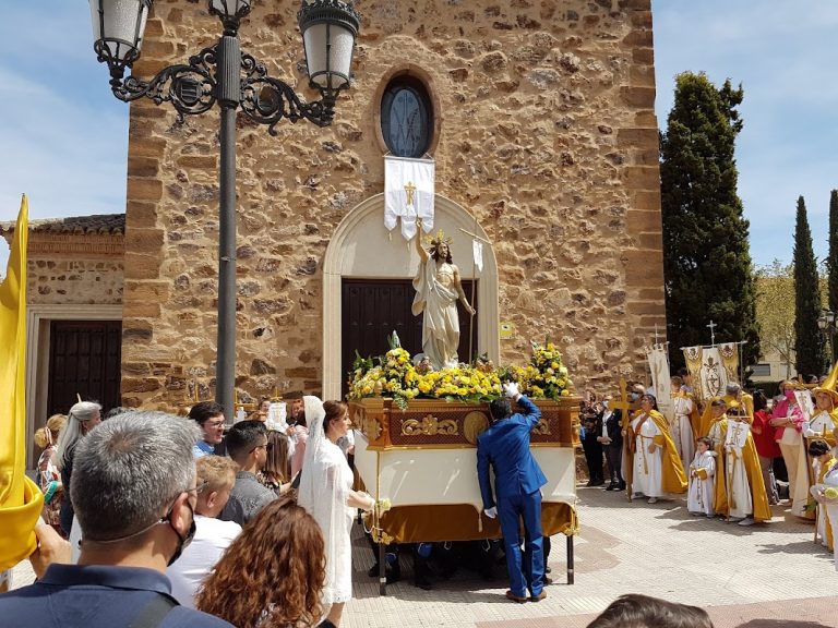 Puertollano: Abnegación costalera en la impactante entrada del Resucitado