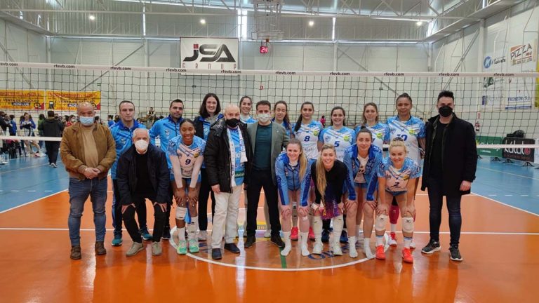 El Gobierno regional felicita al Club Voleibol Kiele Socuéllamos por haber llegado a los Play Off de la liga regular de voleibol femenina