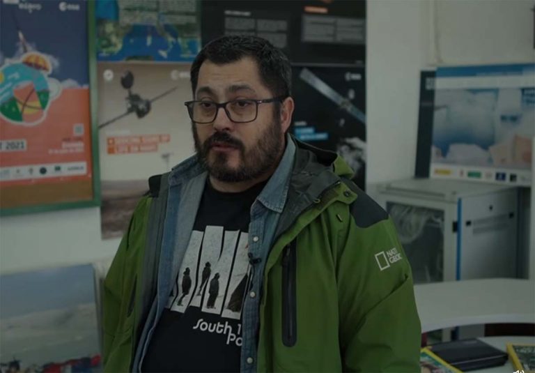 Manuel José, el explorador de Ciudad Real que viajó a la Antártida, protagonista de la revista National Geographic