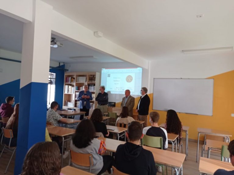 La UCLM llevará a varios institutos de Ciudad Real una exposición divulgativa sobre los últimos Premios Nobel de Química