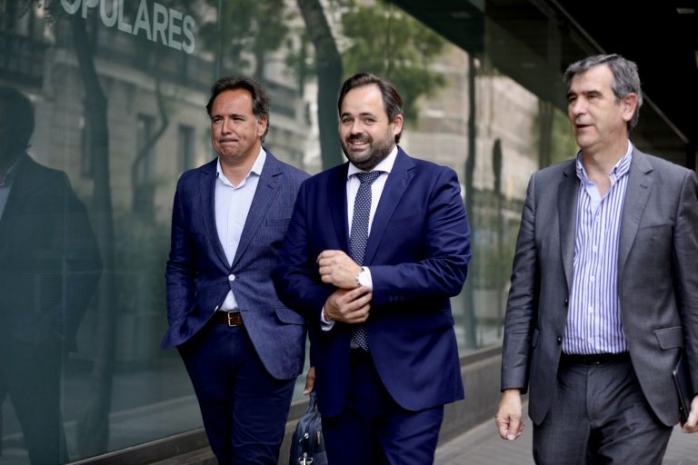 Núñez, tras los nombramientos de Román y Fúnez: “Estoy muy satisfecho  con la forma en la que se desarrolla para el PP-CLM la estructura del  presidente Feijóo”