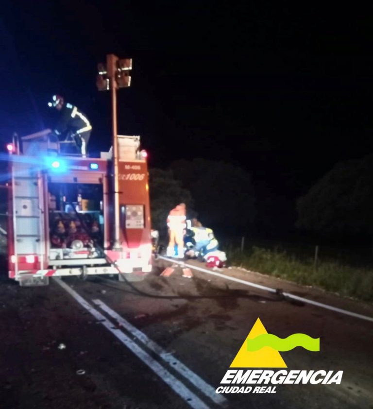 Fallece un joven y otros tres resultan heridos tras la colisión entre dos vehículos en Chillón